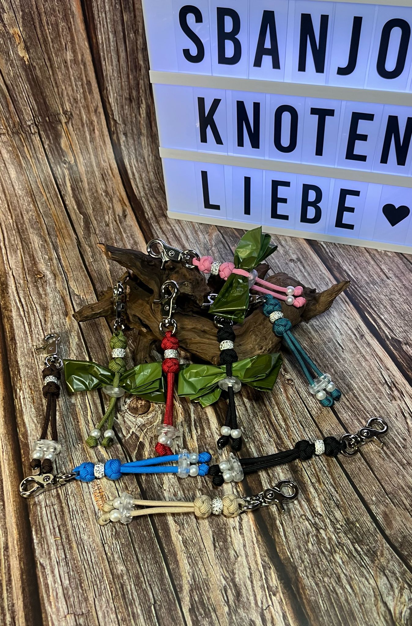 Kotbeutelhalter "Pearl" selbst gestalten